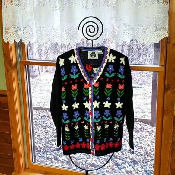 Storybook Knits Vintage Knitted Folkloric Garden Floral‎ ButtonSz M Cardigan - Picture 1 of 11
